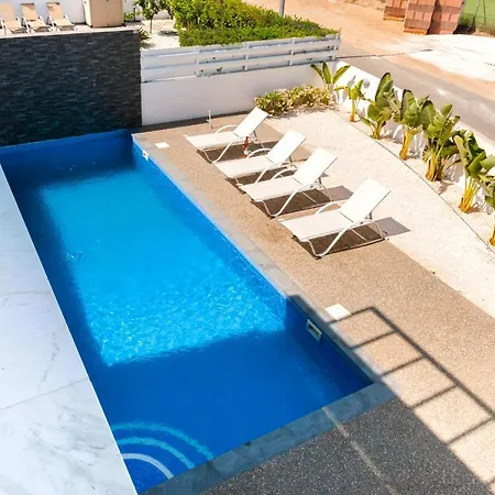 Sunrise Seeker 3 Bdrm With Big Pvt Pool In Villa Protaras