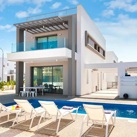 Sunrise Seeker 3 Bdrm With Big Pvt Pool In *