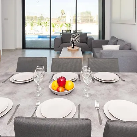 Sunrise Seeker 3 Bdrm With Big Pvt Pool In * Πρωταράς