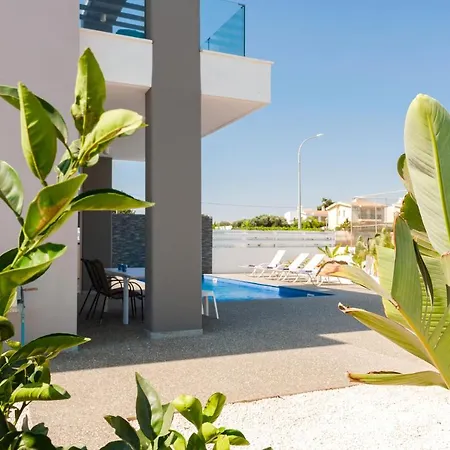 Sunrise Seeker 3 Bdrm With Big Pvt Pool In Protaras