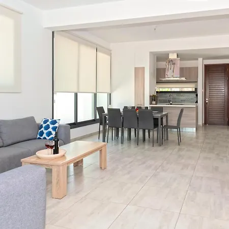 Sunrise Seeker 3 Bdrm With Big Pvt Pool In *